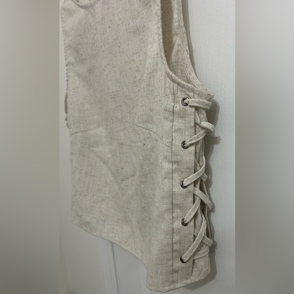 Outrageous Fortune Tall crop top - Picture 3 of 4